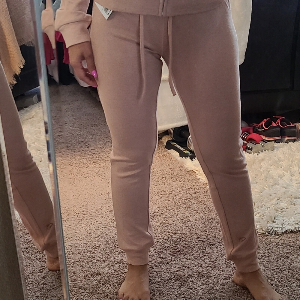 Pink jogger set - Picture 3 of 4